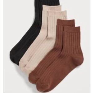 NWT old navy women Ribbed Socks 3-Pack - Black, Cream, Brown 1 size fire all